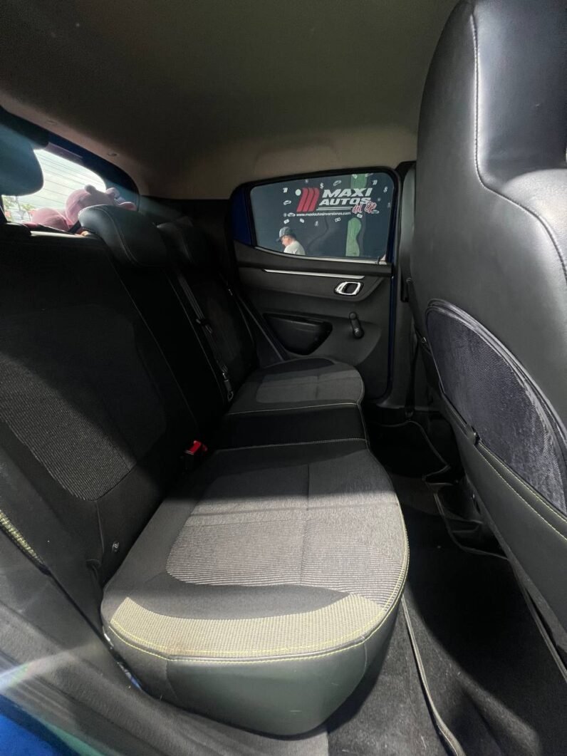 
								RENAULT KWID OUTSIDER MT 1.0 full									