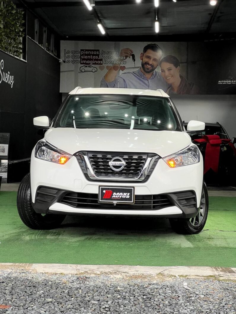 
								NISSAN KICKS SENSE 1.6L MT full									