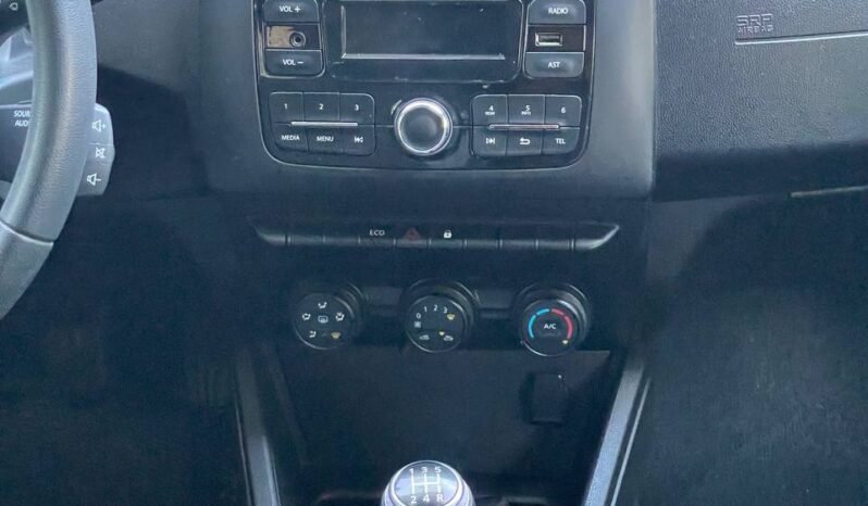
								RENAULT DUSTER ZEN 1.6 MT 4X2 full									