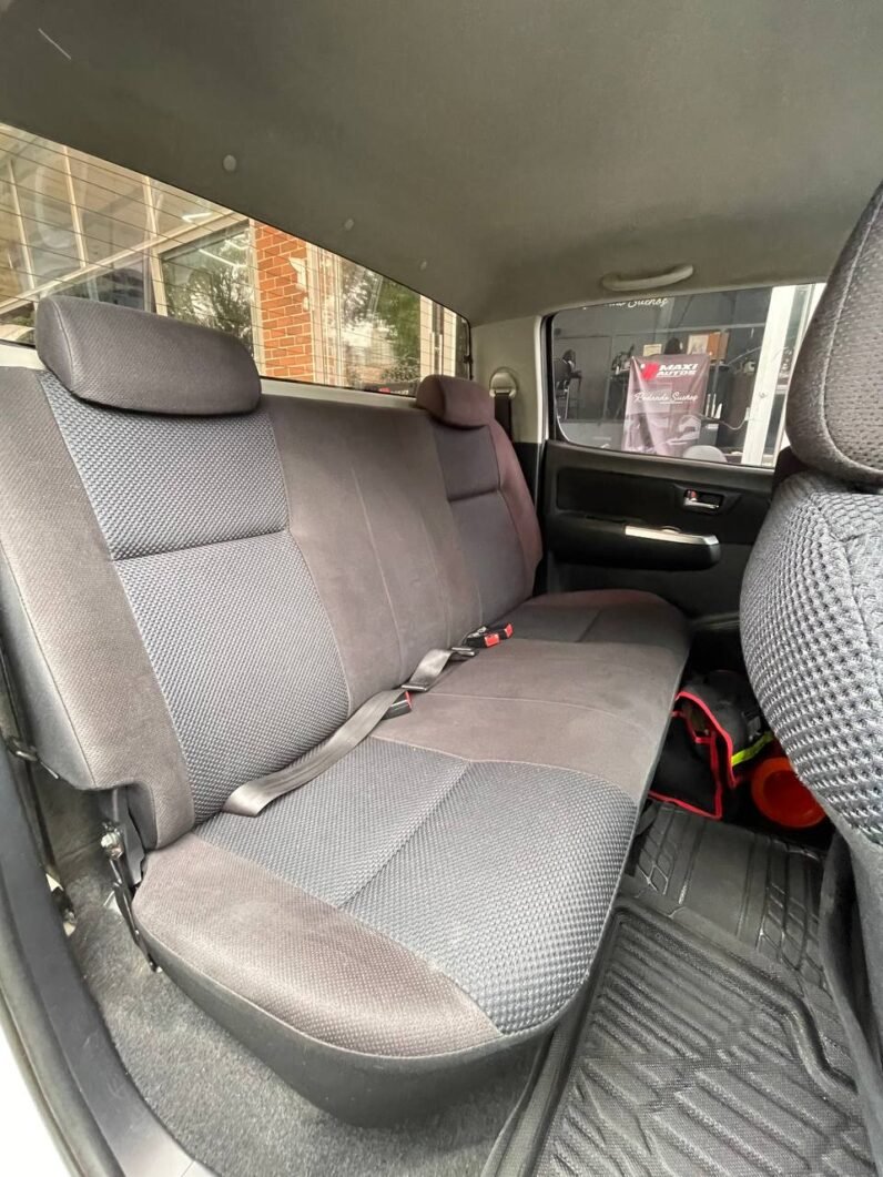 
								TOYOTA HILUX 2.7 MT 4×4 GASOLINA full									