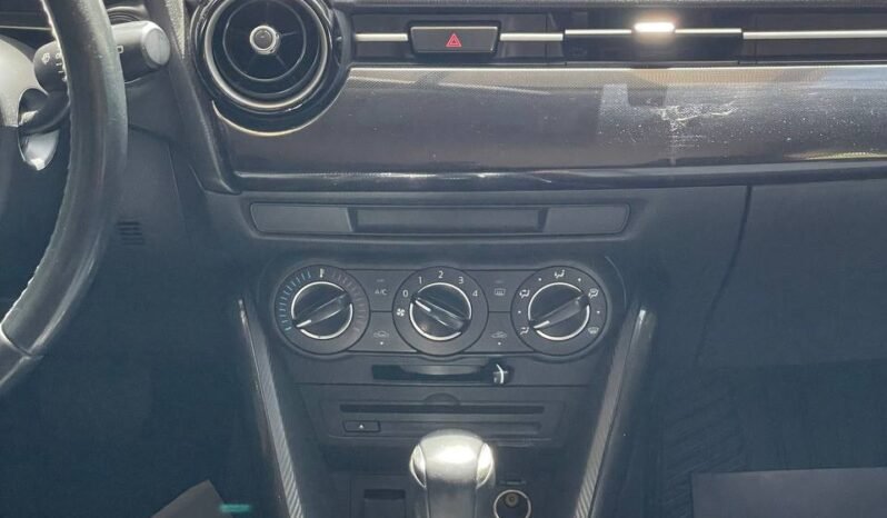 
								MAZDA 2 TOURING AT 1.5 HB full									