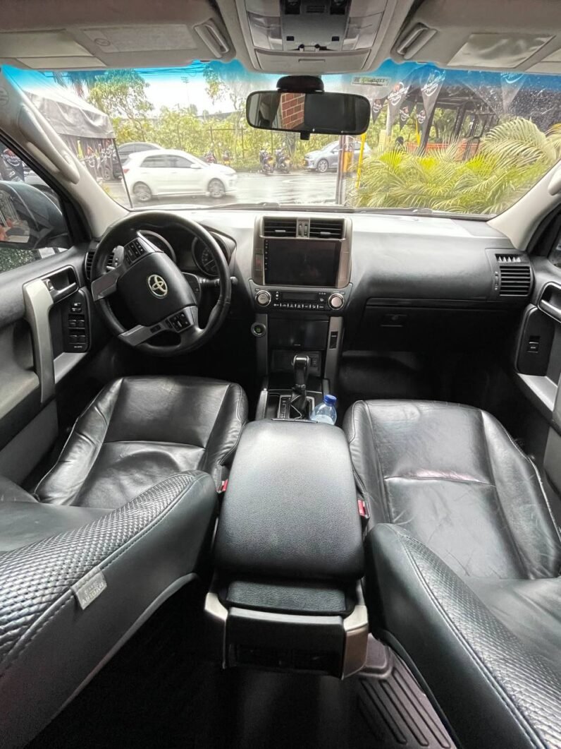 
								TOYOTA PRADO TXL AT 3.0 4X4 full									