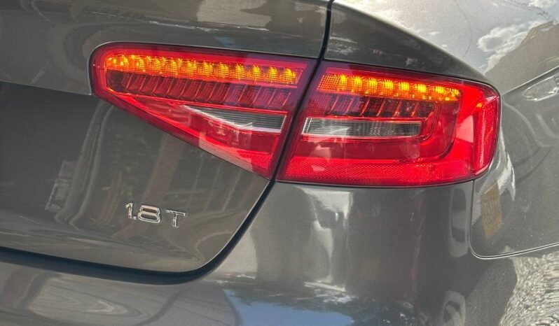 
								AUDI A4 1.8T AT full									