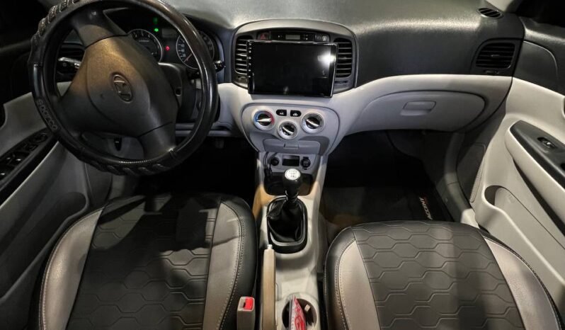 
								HYUNDAI ACCENT GL full									
