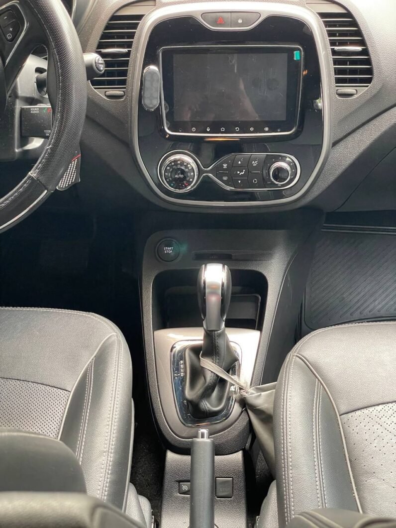 
								RENAULT CAPTUR INTENS AT 2.0 4X2 full									