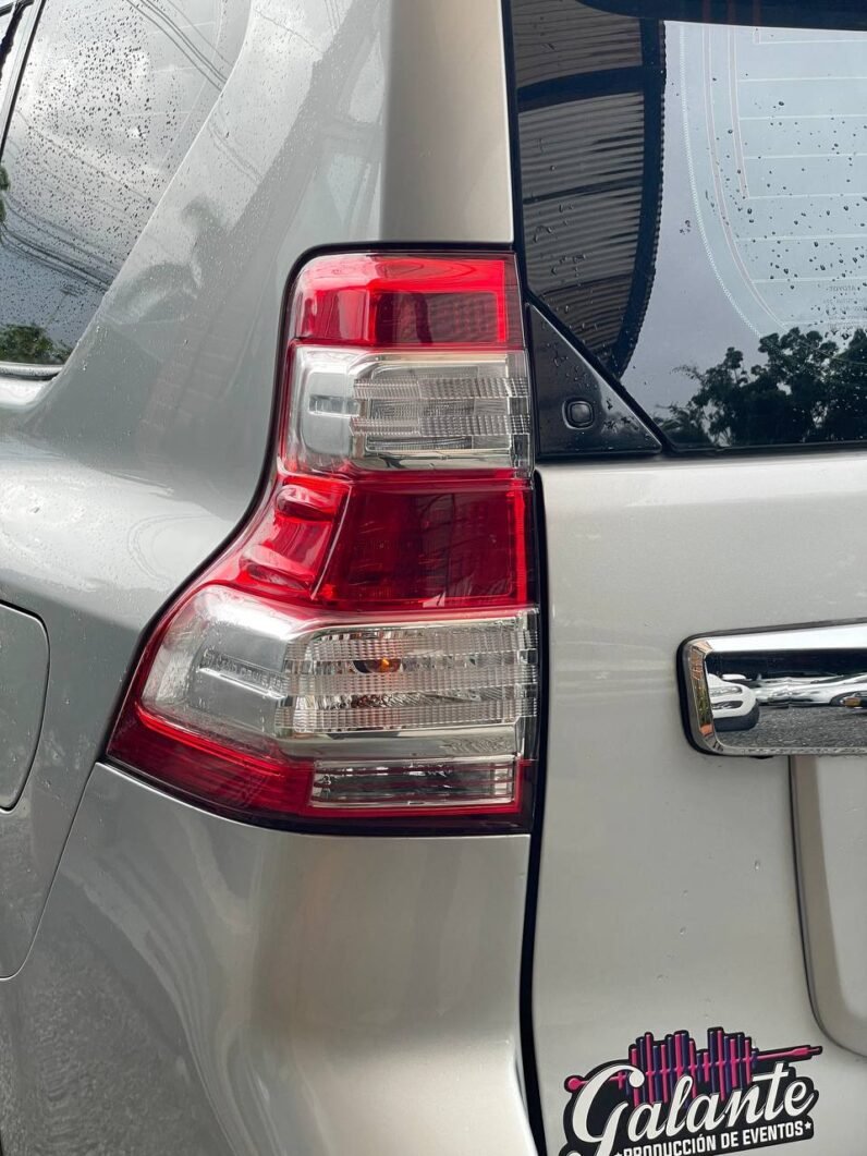 
								TOYOTA PRADO TXL AT 3.0 4X4 full									