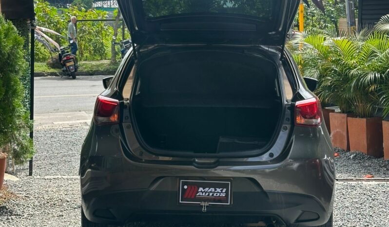 
								AUDI A4 1.8T AT full									