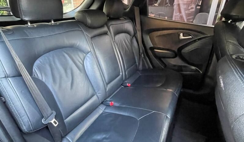 
								HYUNDAI TUCSON IX35 GL MT 2.0 4X4 GASOLINA full									