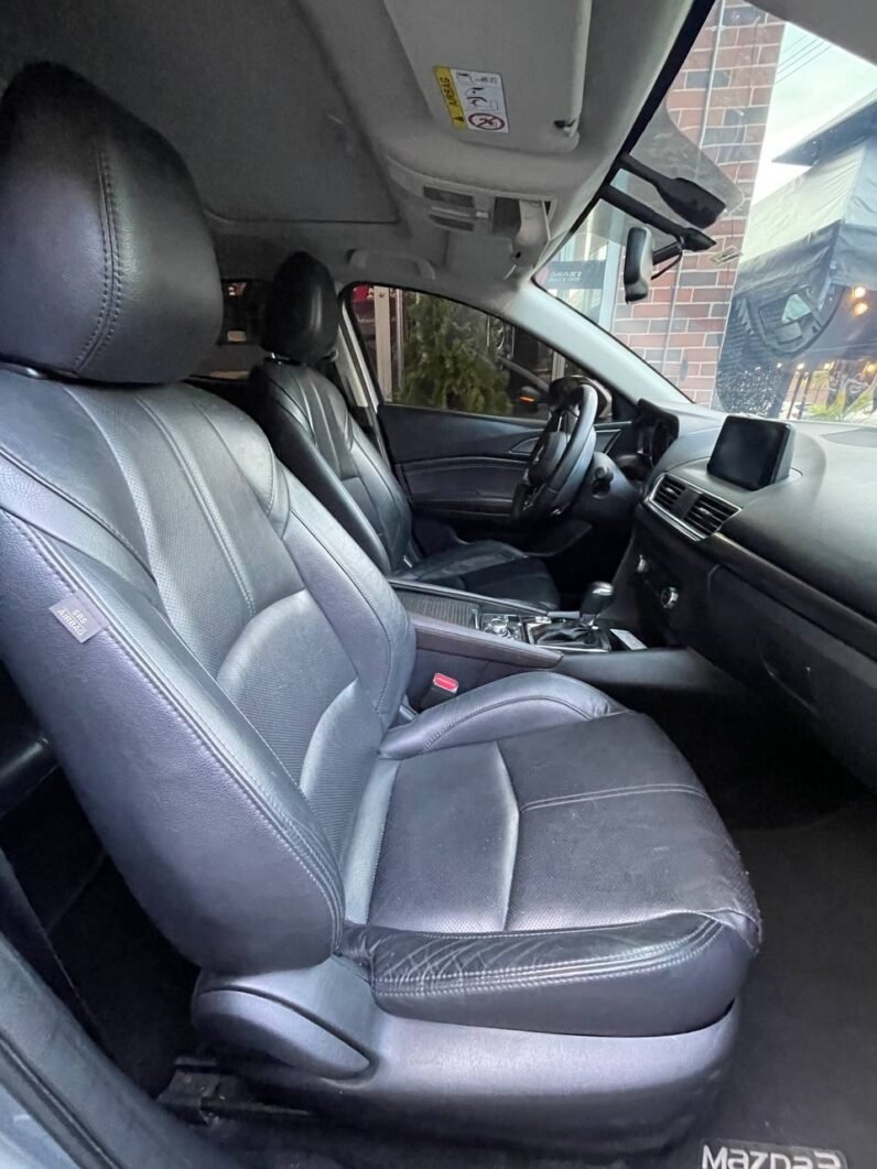 
								MAZDA 3 GRAND TOURING SD full									