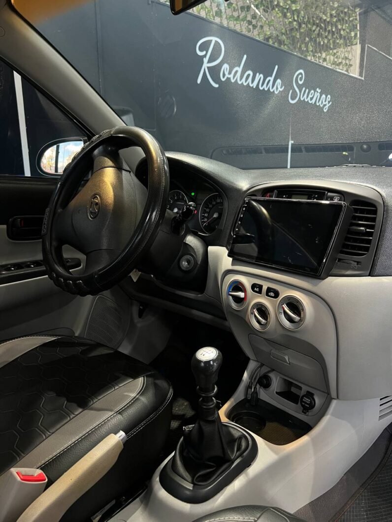 
								HYUNDAI ACCENT GL full									