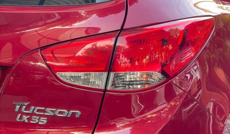 
								HYUNDAI TUCSON IX35 GL MT 2.0 4X4 GASOLINA full									