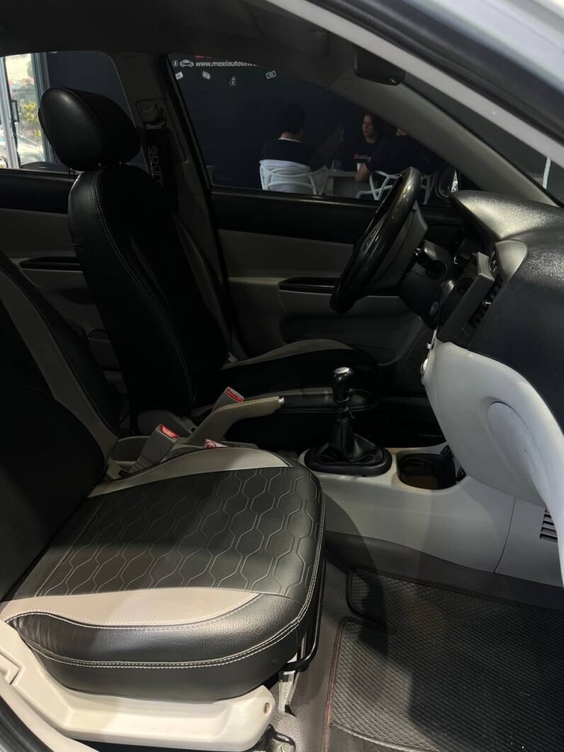 
								HYUNDAI ACCENT GL full									
