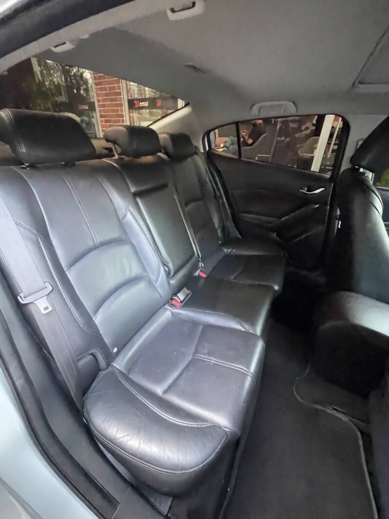 
								MAZDA 3 GRAND TOURING SD full									