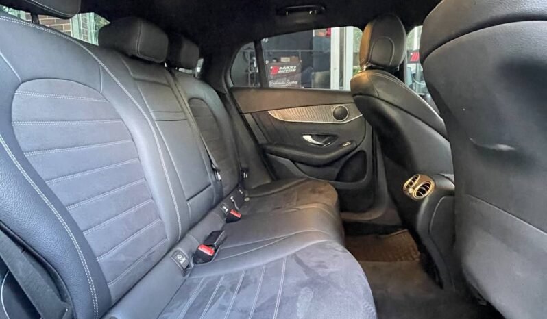 
								MERCEDES-BENZ GLC 300 HIBRIDA 2.0L AT full									