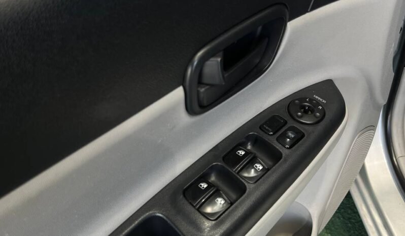 
								HYUNDAI ACCENT GL full									