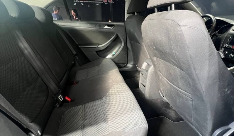 
								VOLKSWAGEN NEW JETTA COMFORTLINE AT 2.0 SD full									