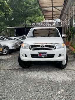 
										TOYOTA HILUX 2.7 MT 4×4 GASOLINA full									