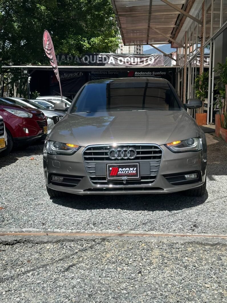 
								AUDI A4 1.8T AT full									