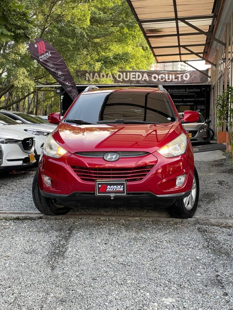 
								HYUNDAI TUCSON IX35 GL MT 2.0 4X4 GASOLINA full									