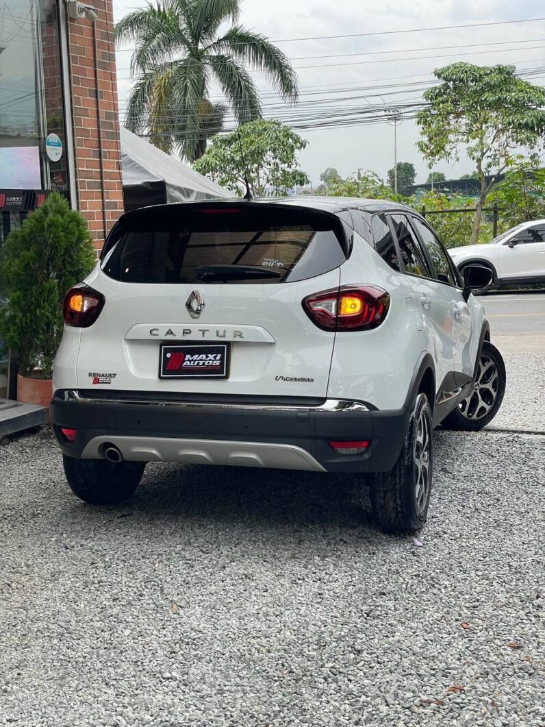 
								RENAULT CAPTUR INTENS AT 2.0 4X2 full									