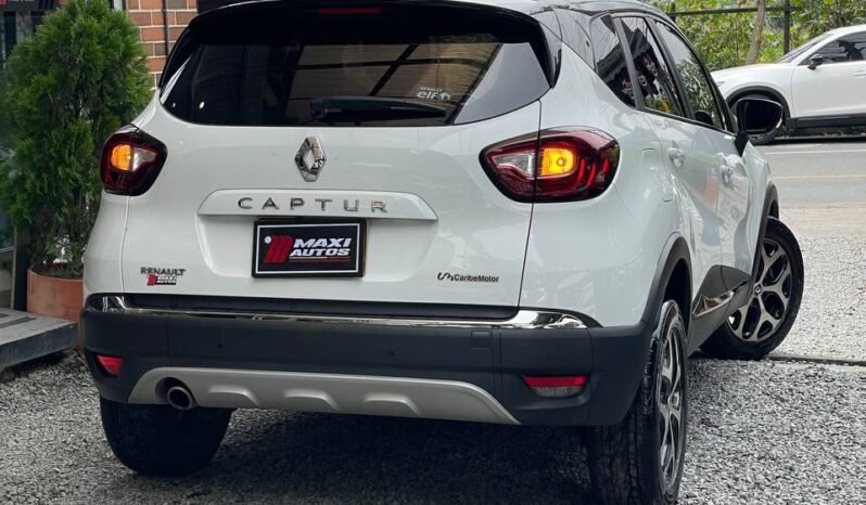 
								RENAULT CAPTUR INTENS AT 2.0 4X2 full									