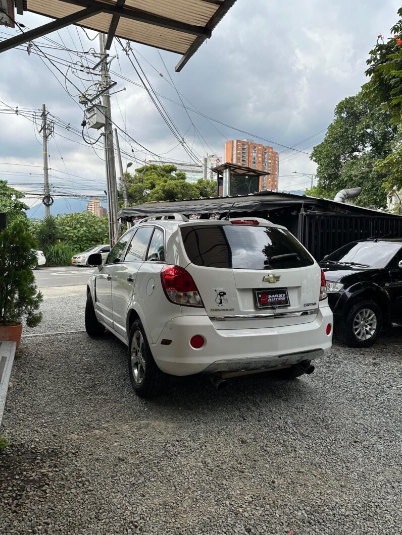 
								CHEVROLET CAPTIVA SPORT AT full									