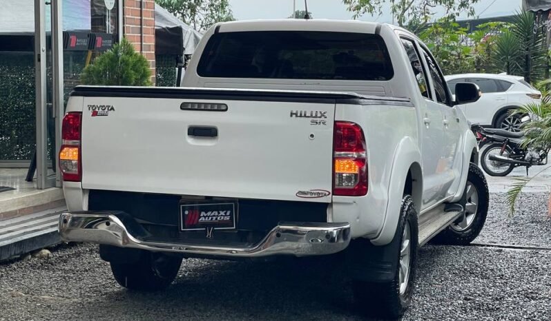 
								TOYOTA HILUX 2.7 MT 4×4 GASOLINA full									