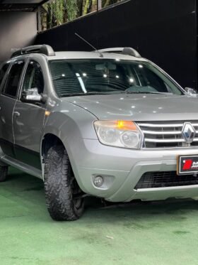 RENAULT DUSTER DYNAMIQUE 2.O MT 4X2