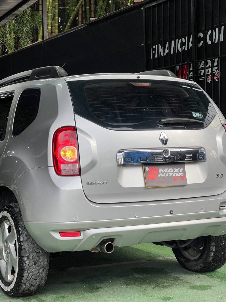 
								RENAULT DUSTER DYNAMIQUE 2.O MT 4X2 full									
