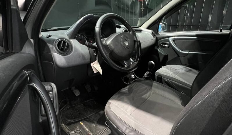 
								RENAULT DUSTER DYNAMIQUE 2.O MT 4X2 full									