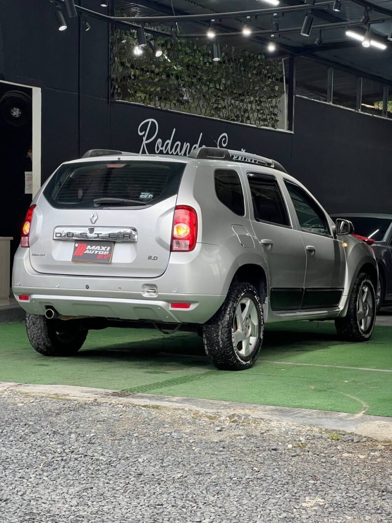 
								RENAULT DUSTER DYNAMIQUE 2.O MT 4X2 full									