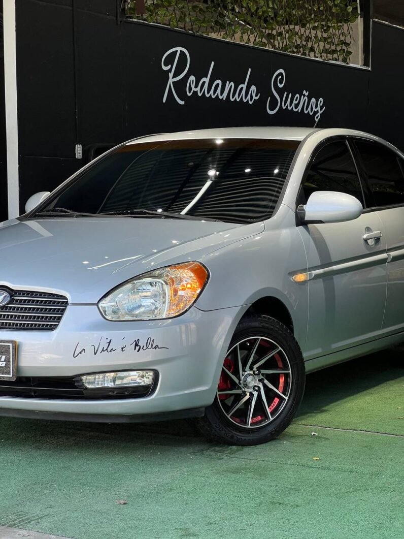 
								HYUNDAI ACCENT GL full									