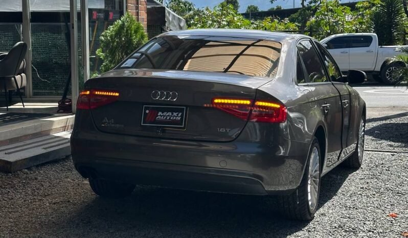 
								AUDI A4 1.8T AT full									