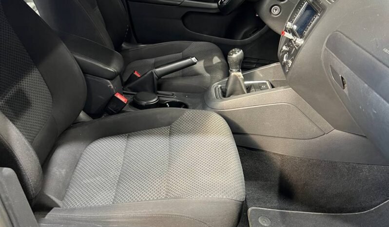 
								VOLKSWAGEN NEW JETTA COMFORTLINE AT 2.0 SD full									