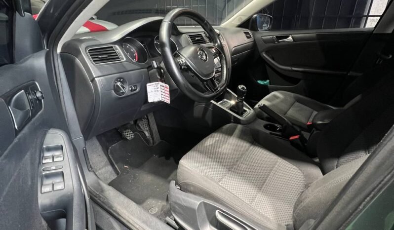 
								VOLKSWAGEN NEW JETTA COMFORTLINE AT 2.0 SD full									