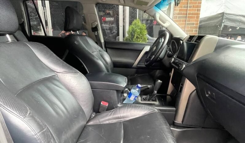 
								TOYOTA PRADO TXL AT 3.0 4X4 full									