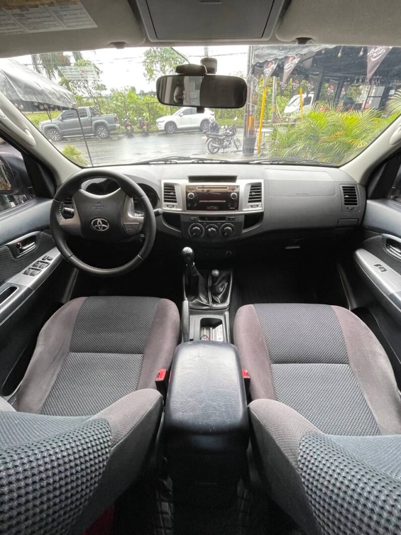 
								TOYOTA HILUX 2.7 MT 4×4 GASOLINA full									