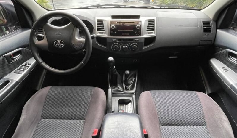 
								TOYOTA HILUX 2.7 MT 4×4 GASOLINA full									