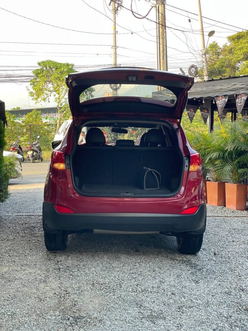
								HYUNDAI TUCSON IX35 GL MT 2.0 4X4 GASOLINA full									