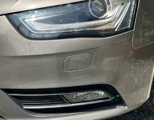 
								AUDI A4 1.8T AT full									