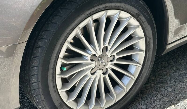 
								AUDI A4 1.8T AT full									