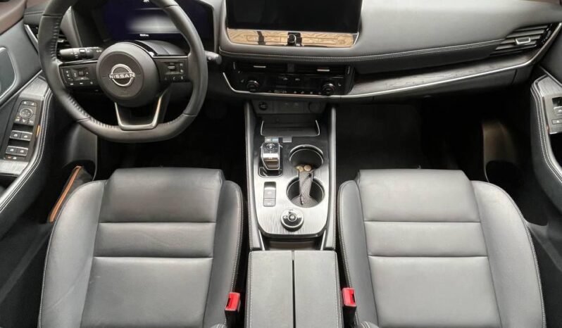 
								NISSAN X-TRAIL E-POWER EXCLUSIVE E-4ORCE full									