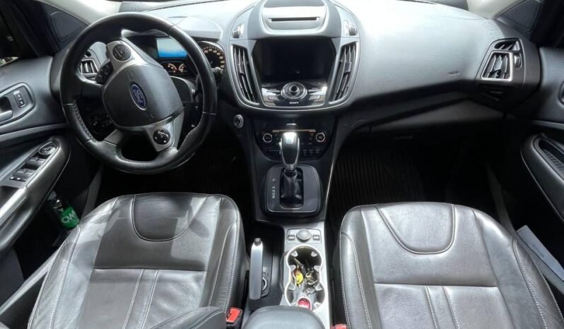 
								FORD ESCAPE TITANIUM AT 4X4 full									
