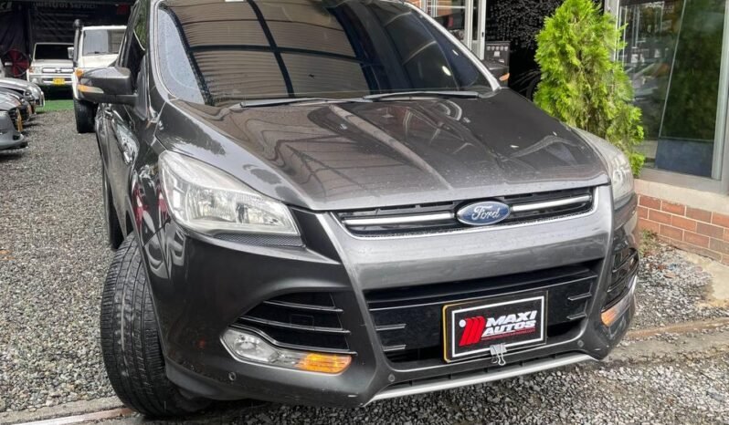 
								FORD ESCAPE TITANIUM AT 4X4 full									