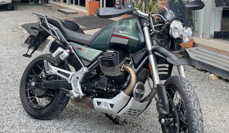 
								MOTO GUZZI V85 TT E5 full									