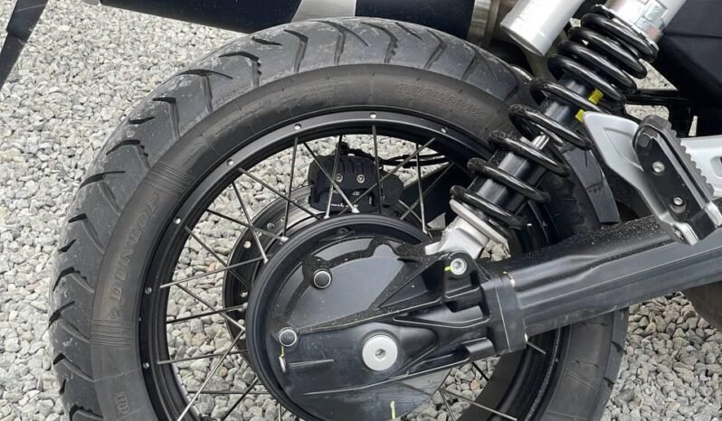 
								MOTO GUZZI V85 TT E5 full									