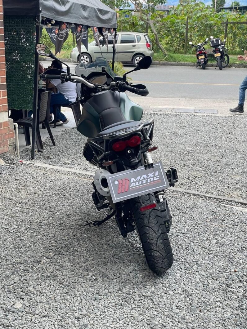 
								MOTO GUZZI V85 TT E5 full									