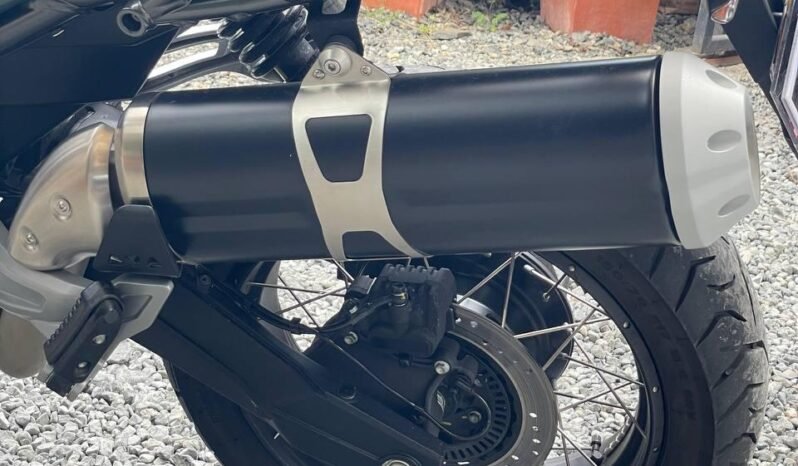 
								MOTO GUZZI V85 TT E5 full									