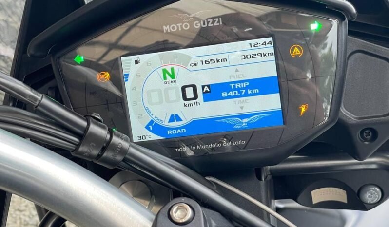 
								MOTO GUZZI V85 TT E5 full									