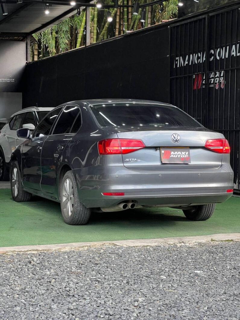 
								VOLKSWAGEN NEW JETTA COMFORTLINE AT 2.0 SD full									